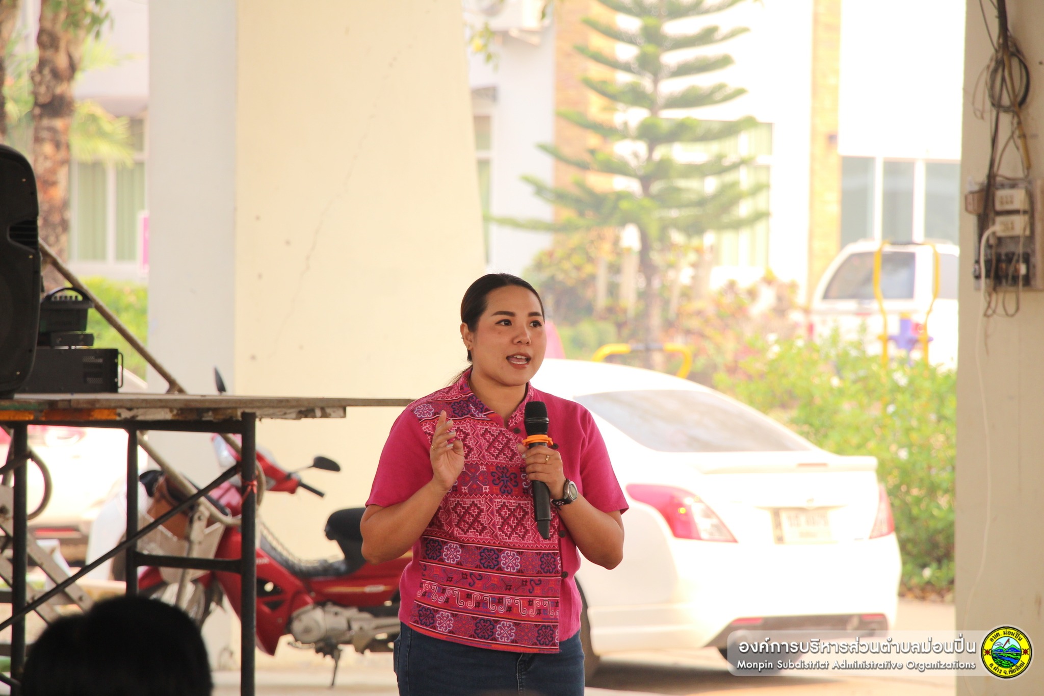 โครงการส่งเสริมสนับสนุนกิจกรรมผู้สูงอายุตำบลม่อนปิ่น "กิจกรรมเชิงปฏิบัติการทำผ้ารองครก" ประจำปีงบประมาณ พ.ศ.๒๕๖๗ โดย โรงเรียนผู้สูงอายุวุฒิสราญปัญญา 