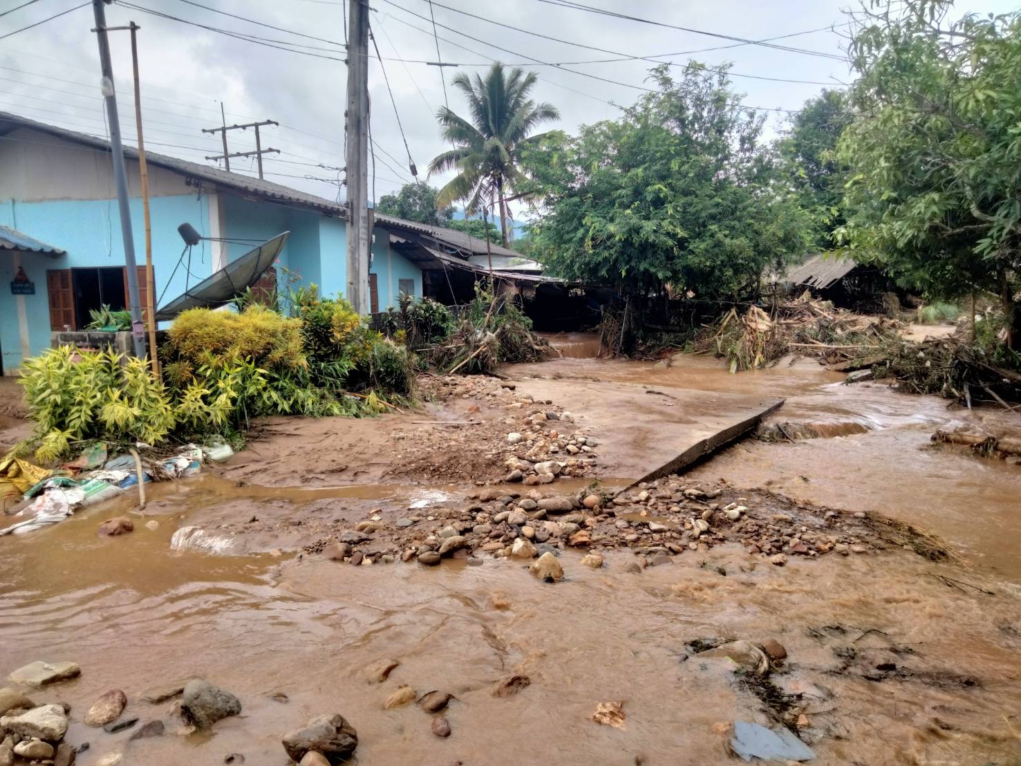  สำรวจความเสียหายและเยียวยาผู้ได้รับผลกระทบจากเหตุอุทกภัย