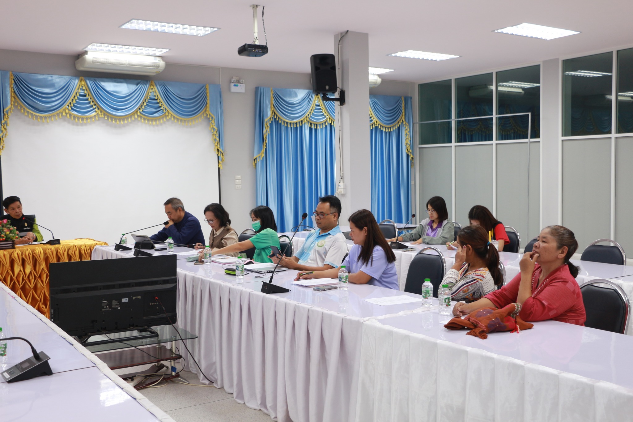  ประชุมศูนย์เรียนรู้ผู้สูงอายุวุฒิสราญปัญญาตำบลม่อนปิ่น