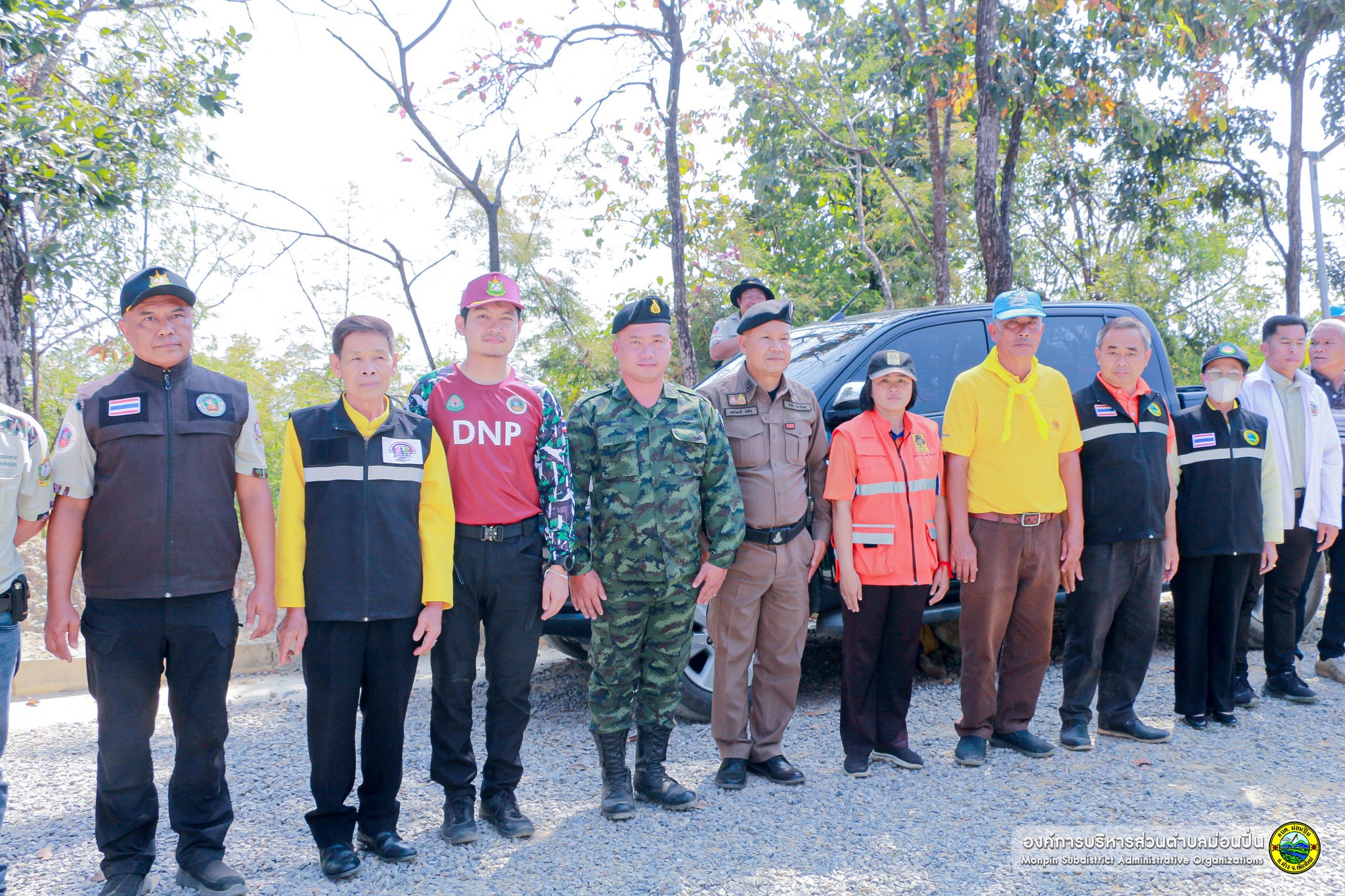 ปลัดจังหวัดเชียงใหม่ เปิดกิจกรรมทำแนวกันไฟป้องกันไฟป่าฯ