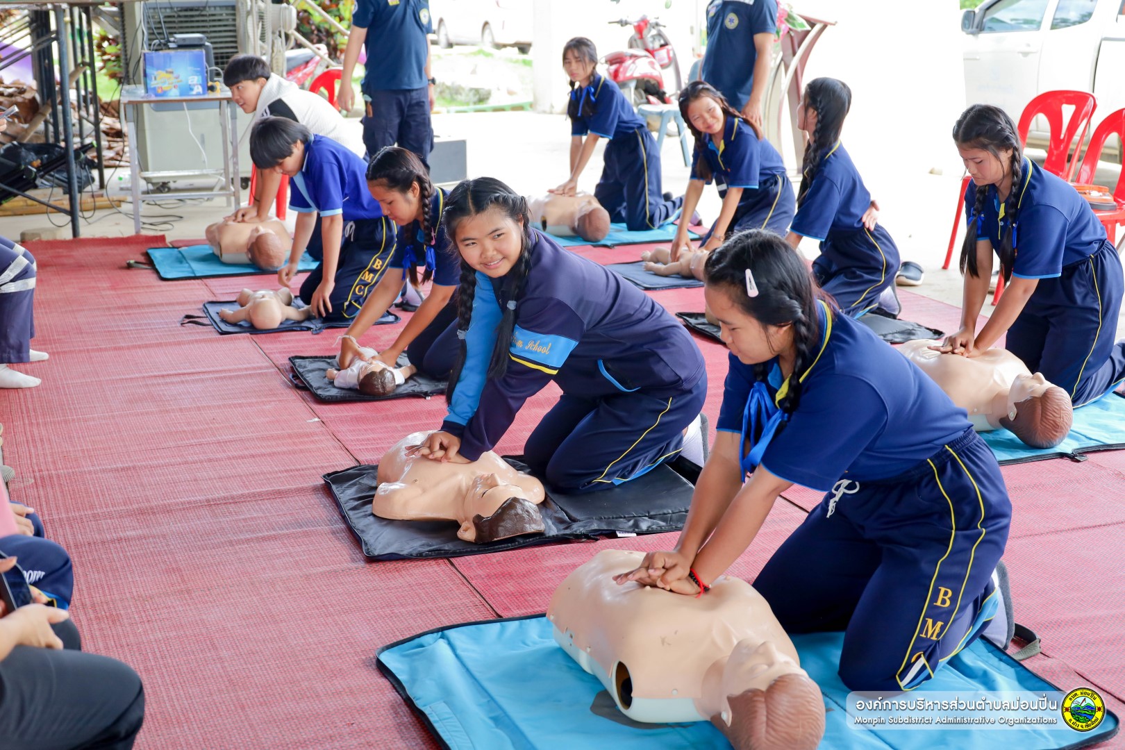 โครงการอบรมให้ความรู้เรื่องการปฐมพยาบาลเบื้องต้นและการช่วยชีวิตฯ