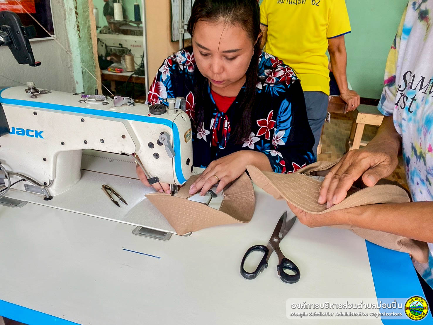  โครงการส่งเสริมกลุ่มอาชีพพัฒนาคุณภาพชีวิตฯ