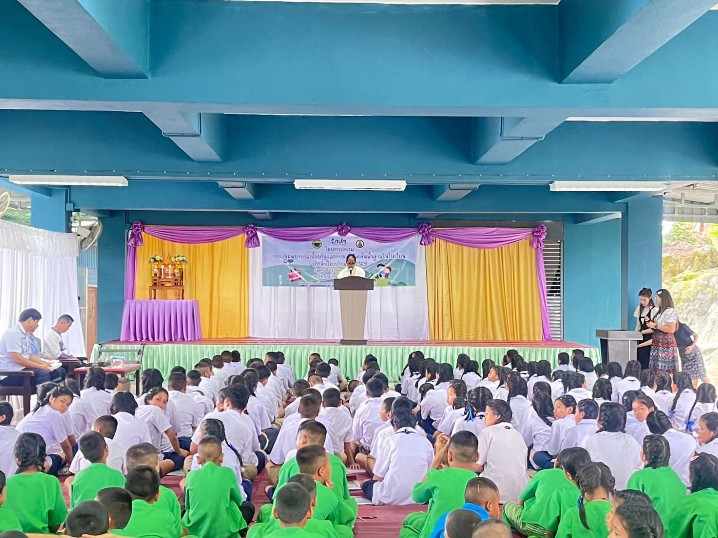 โครงการปฐมพยาบาลเบื้องต้นและการช่วยชีวิตขั้นพื้นฐานในโรงเรียน