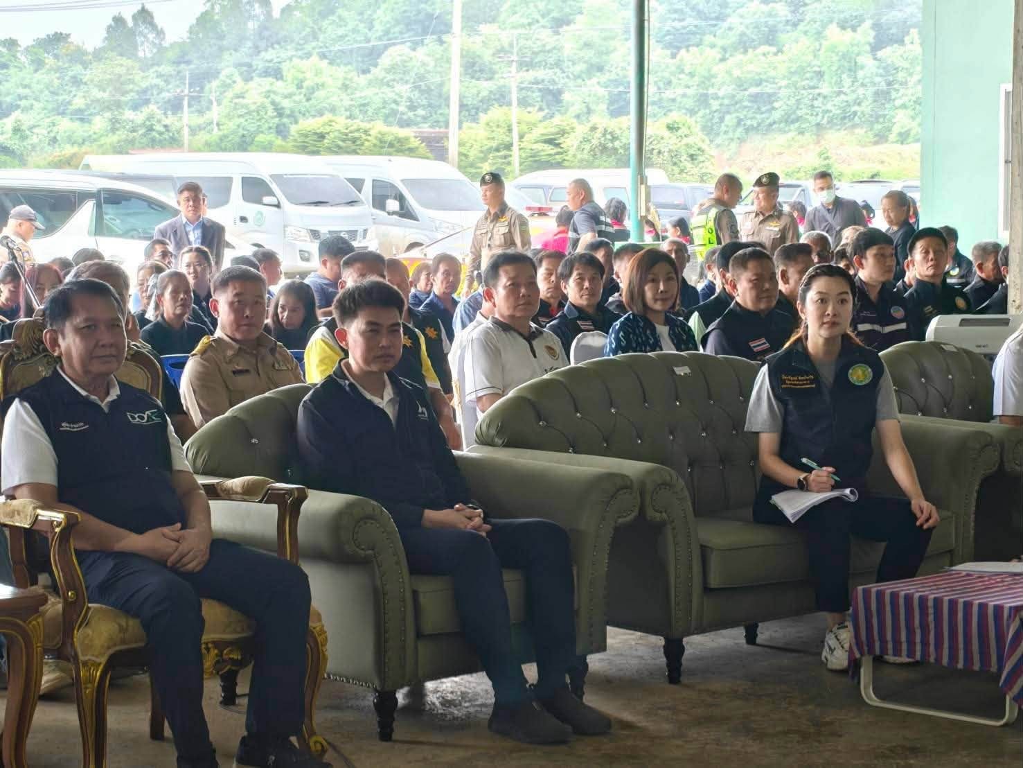 รัฐมนตรีช่วยว่าการกระทรวงเกษตรและสหกรณ์ พร้อมคณะ ลงพื้นที่ เพื่อร