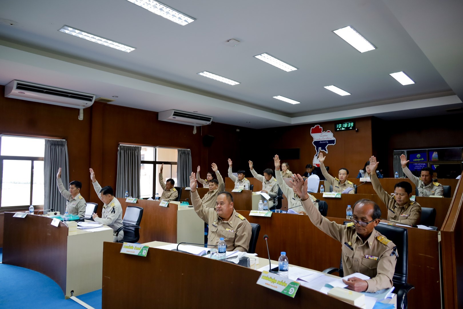 ประชุมสภาองค์การบริหารส่วนตำบลม่อนปิ่น สมัยวิสามัญครั้งที่ 2