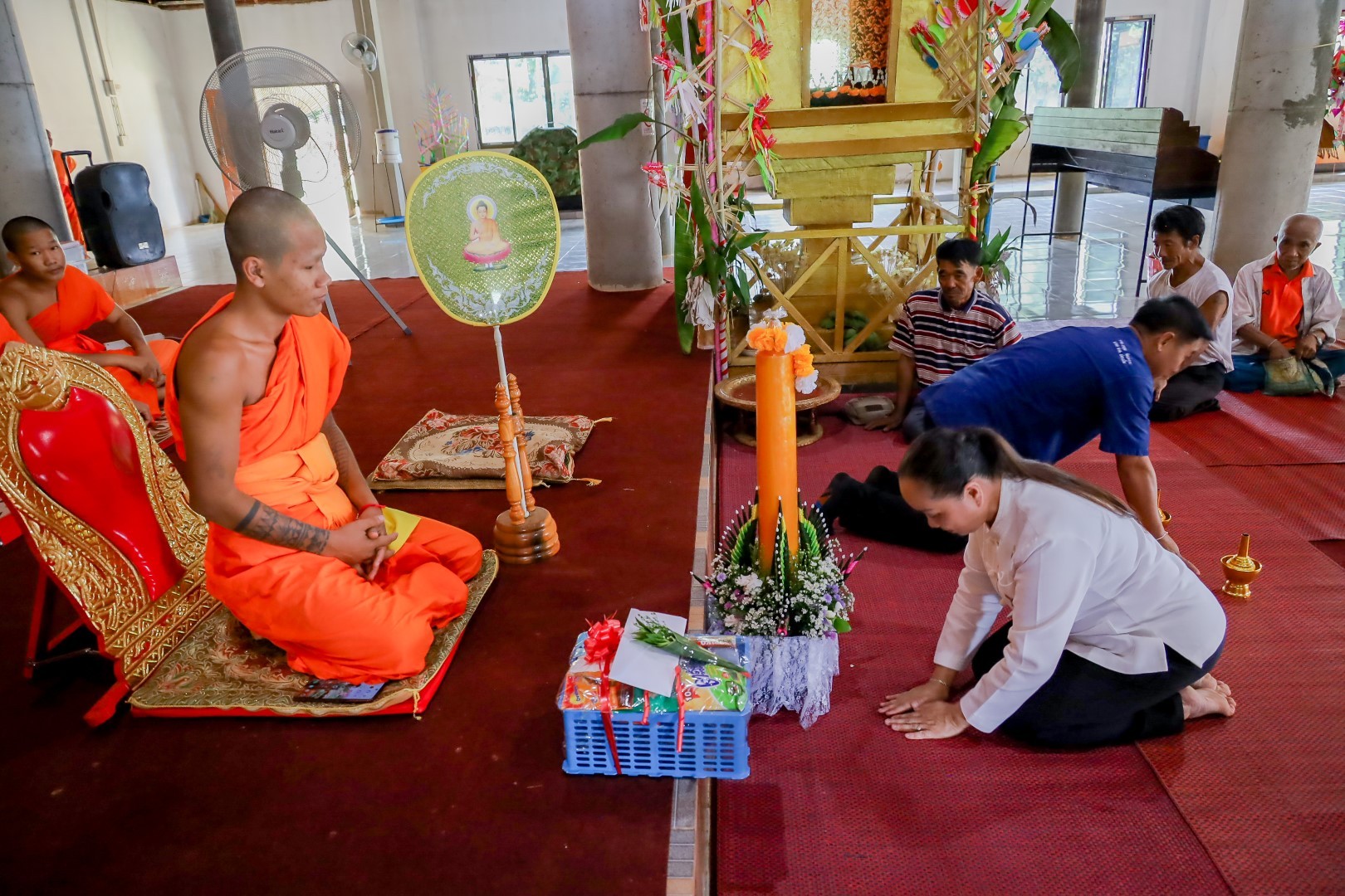 ถวายเทียนพรรษา ณ วัดห้วยหมากเลี่ยม และวัดห้วยจะนุ