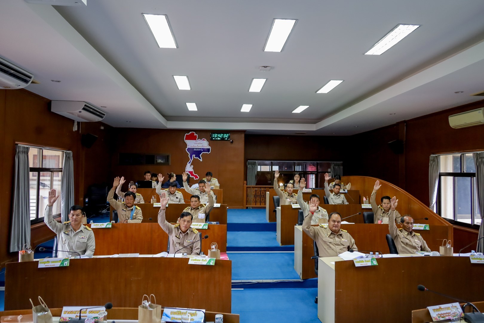 ประชุมสภาองค์การบริหารส่วนตำบลม่อนปิ่น สมัยสามัญ ที่ 3 ประจำปี พ.ศ. ๒๕๖๙