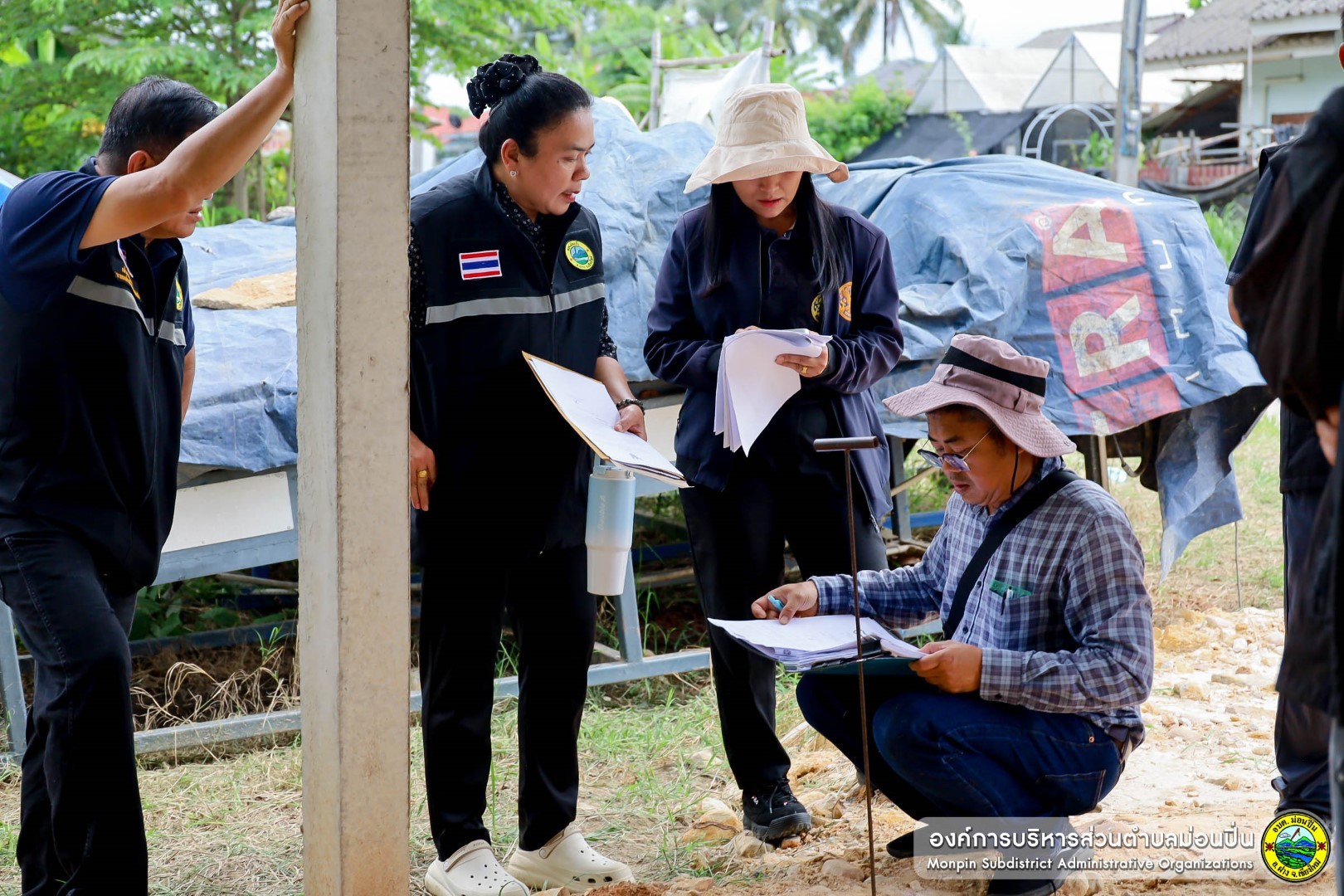 ภาพประกอบ ลงพื้นที่ตรวจสอบข้อเท็จจริงกรณีข้อพิพาทเกี่ยวกับที่ดิน