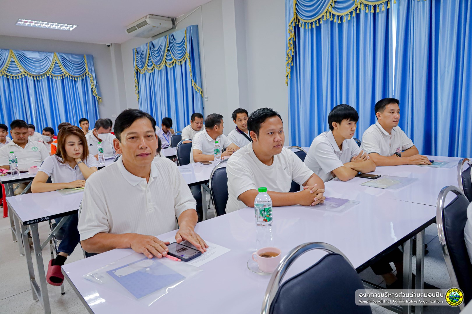 ภาพประกอบ โครงการส่งเสริมและพัฒนาคุณธรรม จริยธรรม และกฎหมาย สำหรับคณะผู้บริหาร สมาชิกสภา และพนักงานองค์การบริหารส่วนตำบลม่อนปิ่น ประจำปีงบประมาณ ๒๕๖๘ 